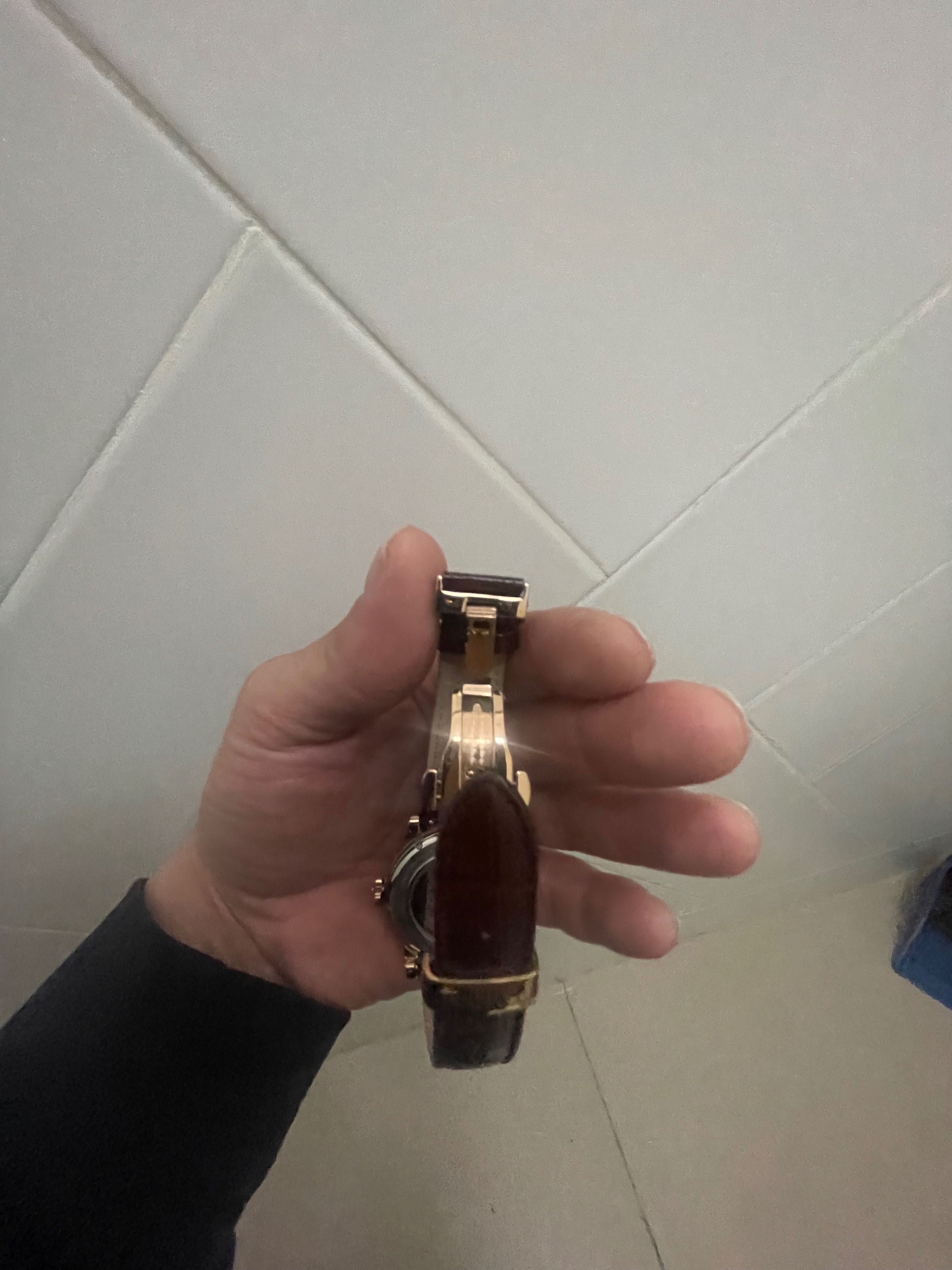 Часы мужские. Качественные срочно