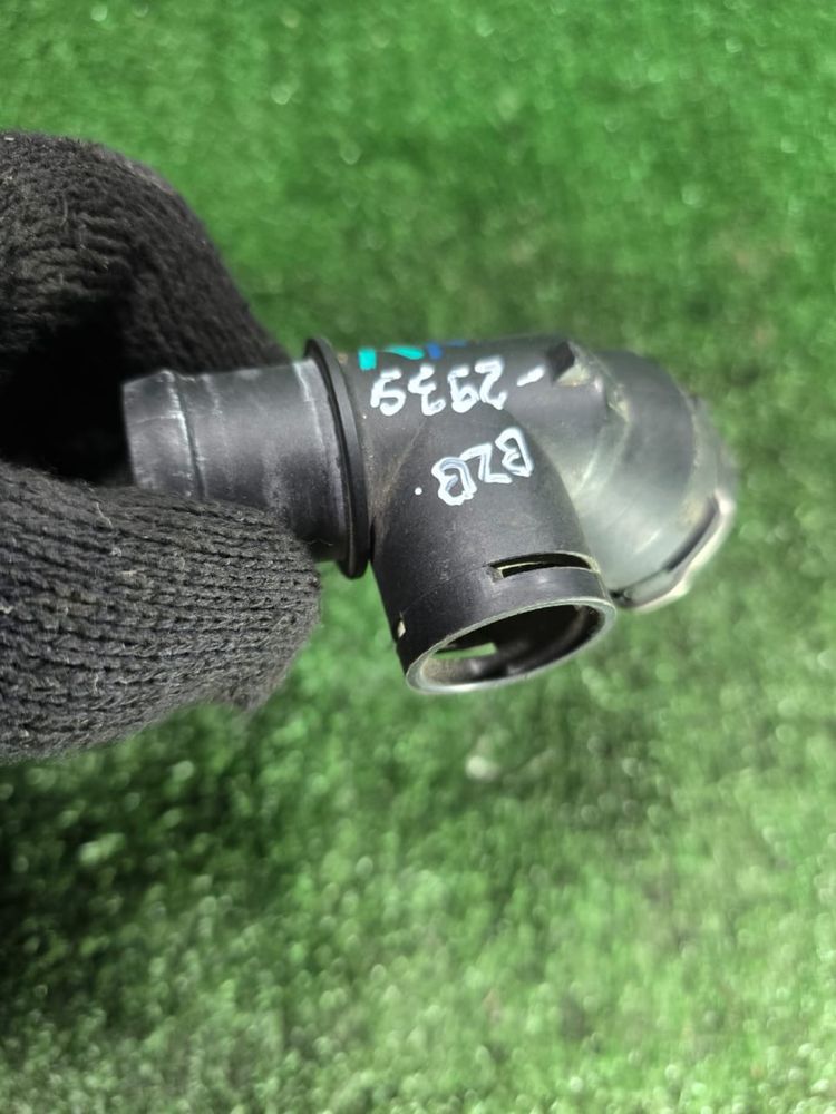 Тройник охлаждения  Пассат Б6 1.8 турбо бзб BZB  1