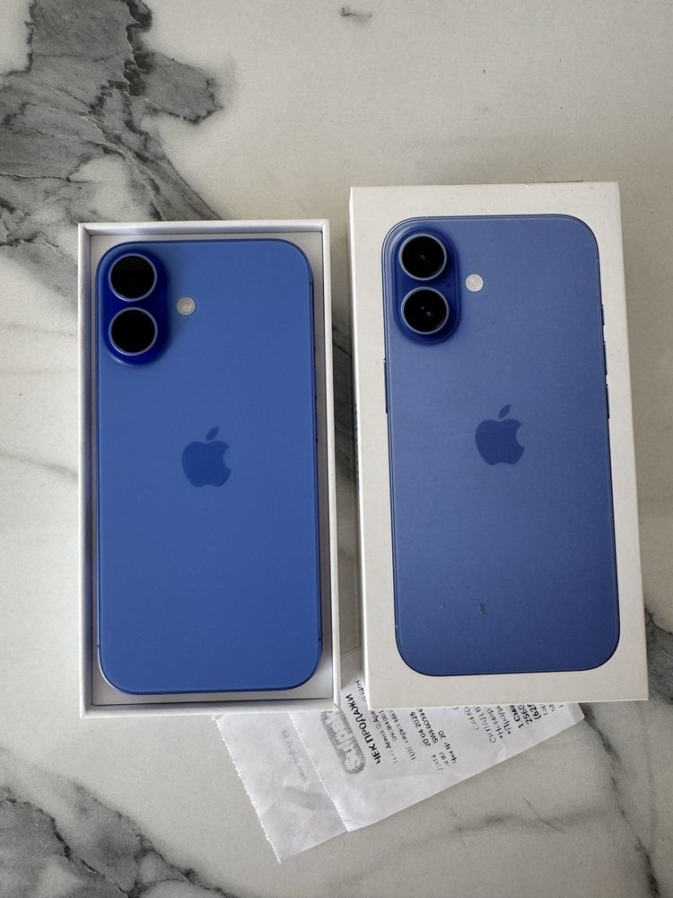 iPhone 16. Ultramarine, 256GB.
