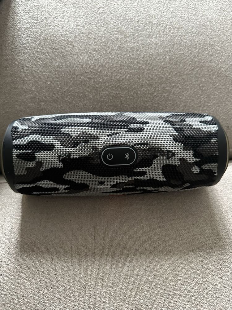 Колонка JBL charge4