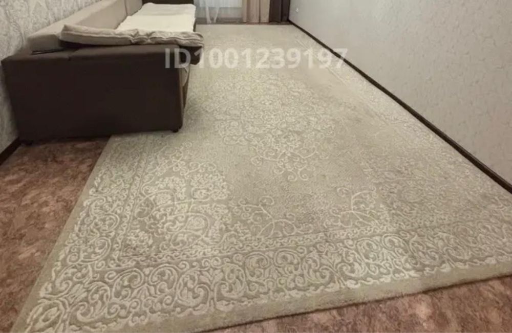 Продам Стиралку,шкаф,2 ковра,диван большой