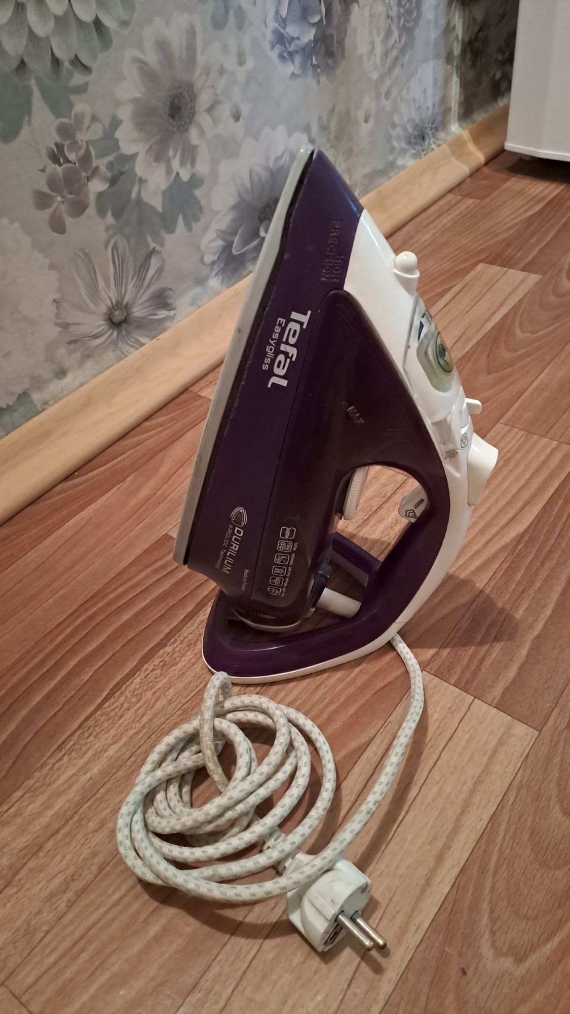 Утюг Tefal недорого.