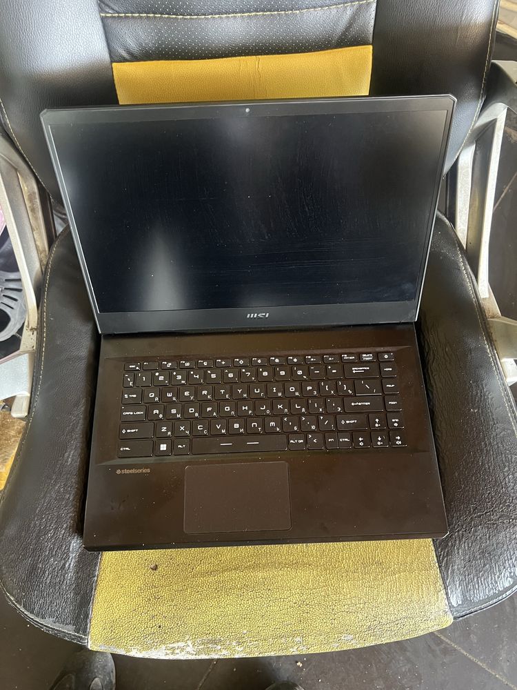 Продам игровой ноутбук MSI GP66 Leopard