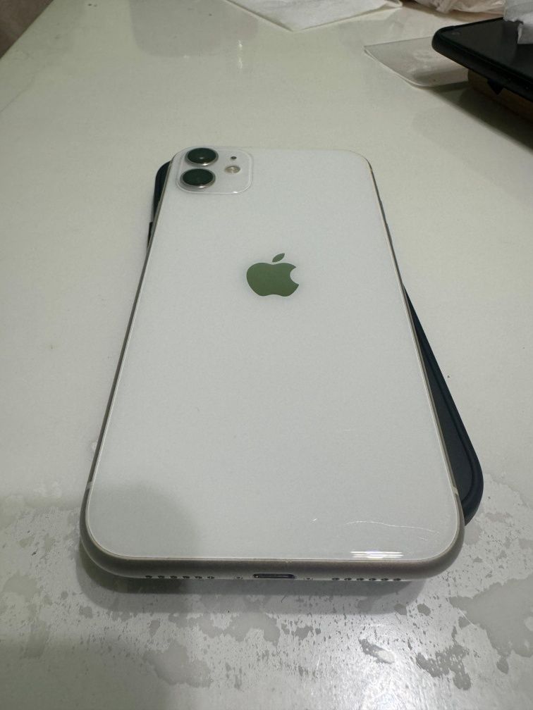 Смартфон iPhone 11 128 GB