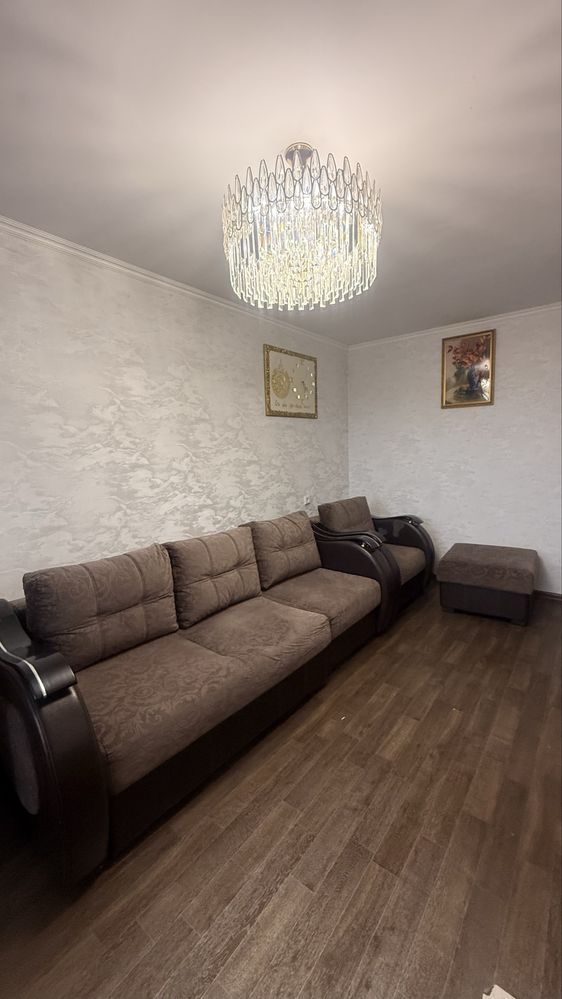 Продам гостинный диван, кресло и пуфик