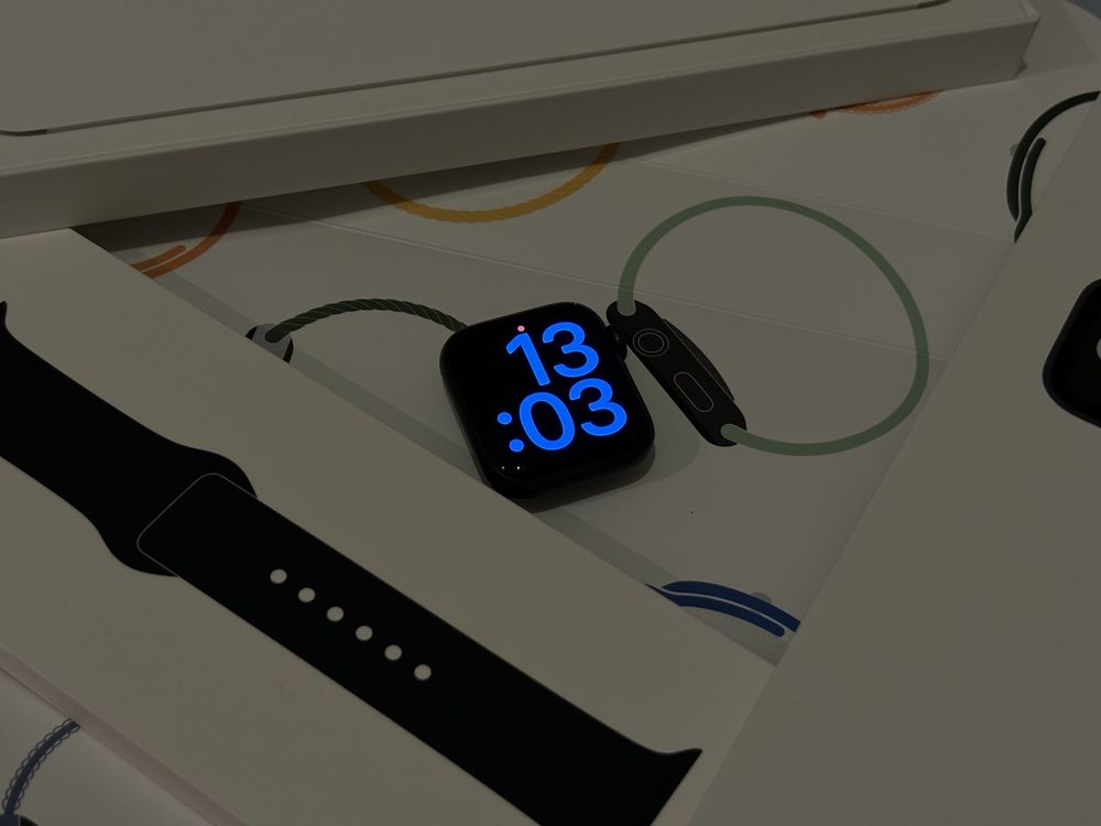 Apple watch SE (1го поколения) 40ММ