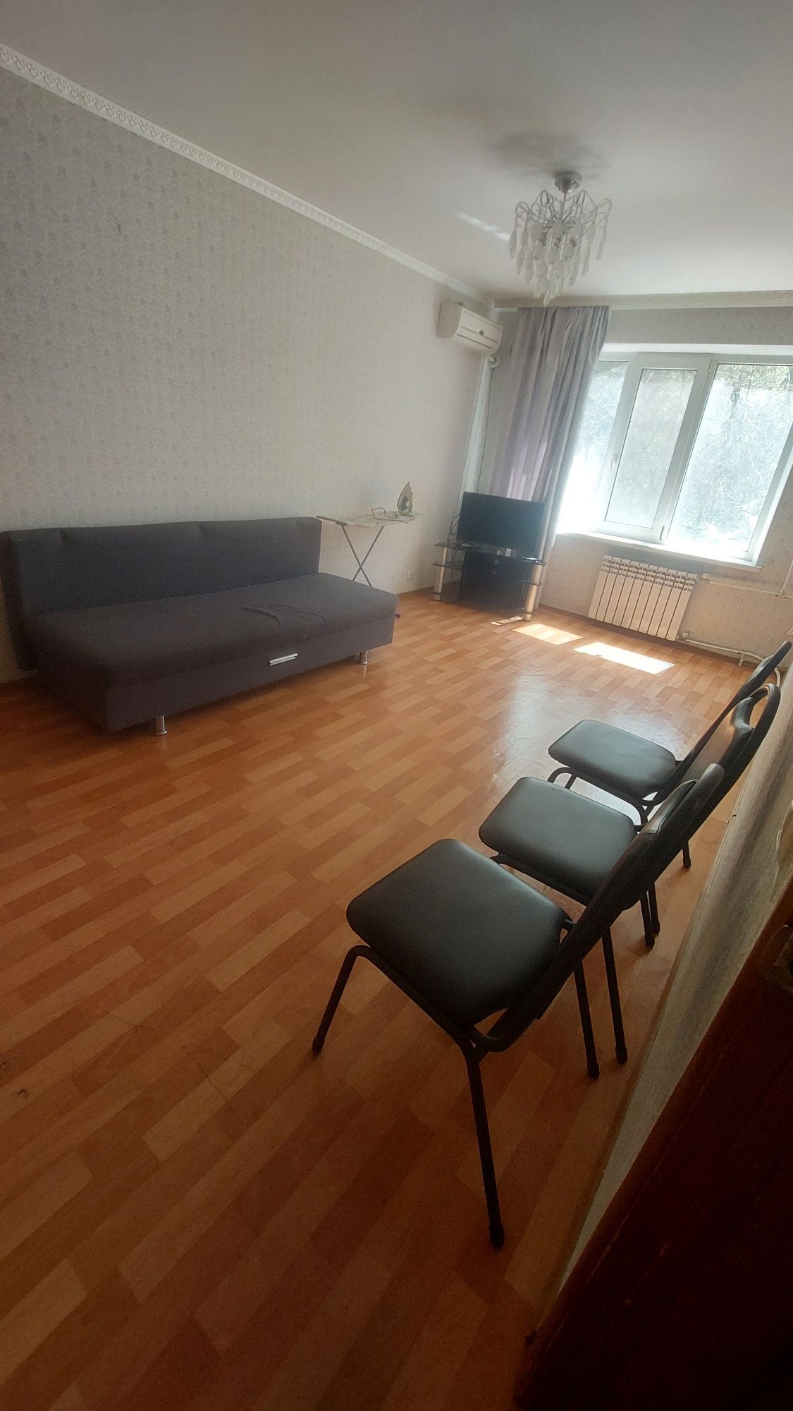 Продам 2-х комнатную квартиру по А. Молдагулова, в центре города