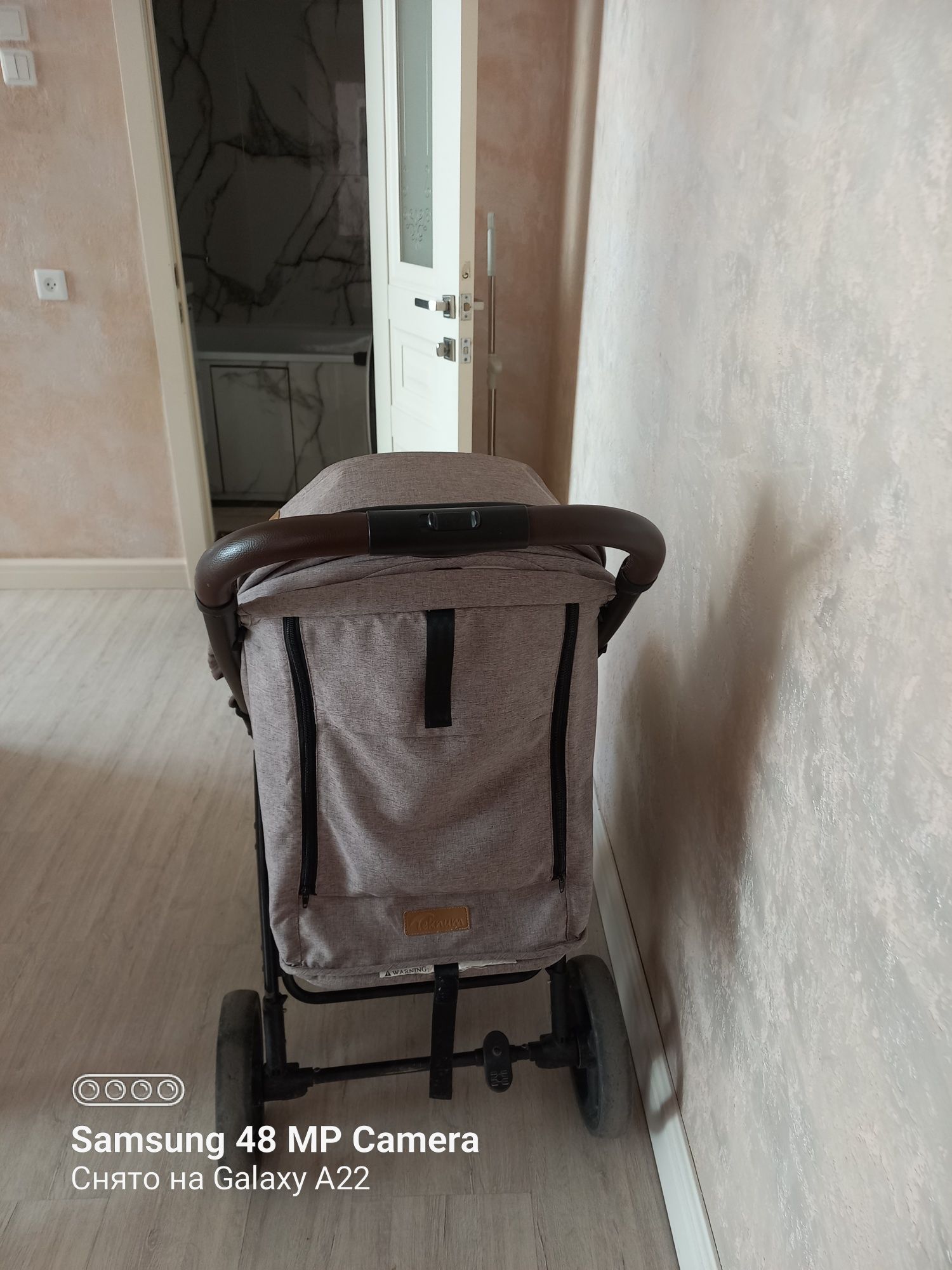 Продам  коляску.