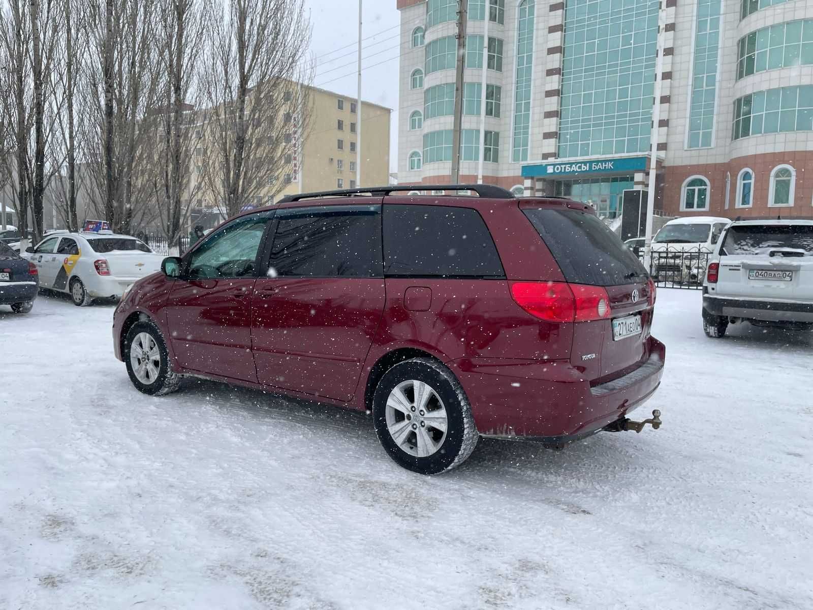 Toyota Sienna 2008 г.в., состояние отличное