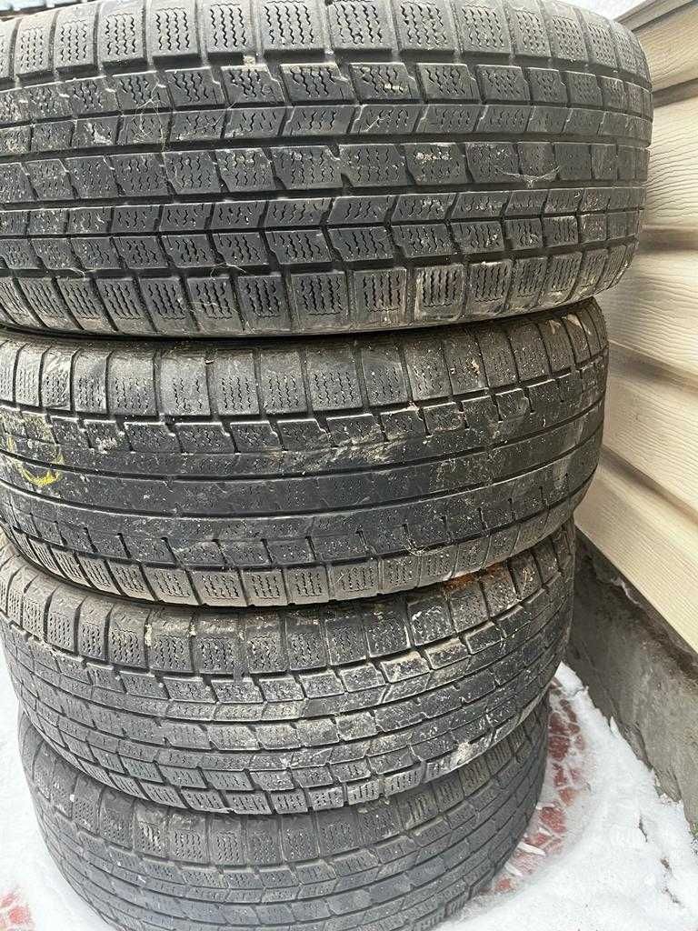 Продам шины б/у 215х65х16 комплект