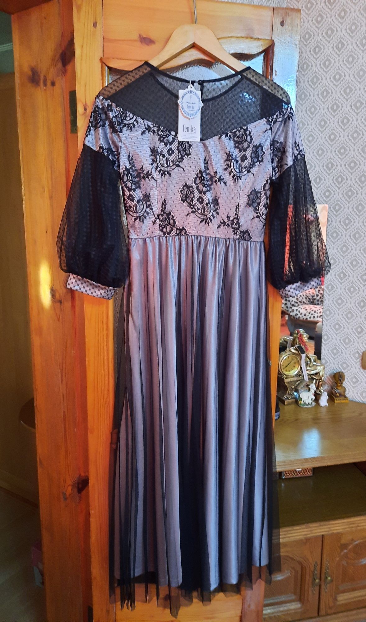 Продам платье нарядное