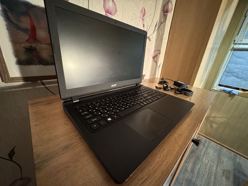 Ноутбук Acer Aspire ES1-533