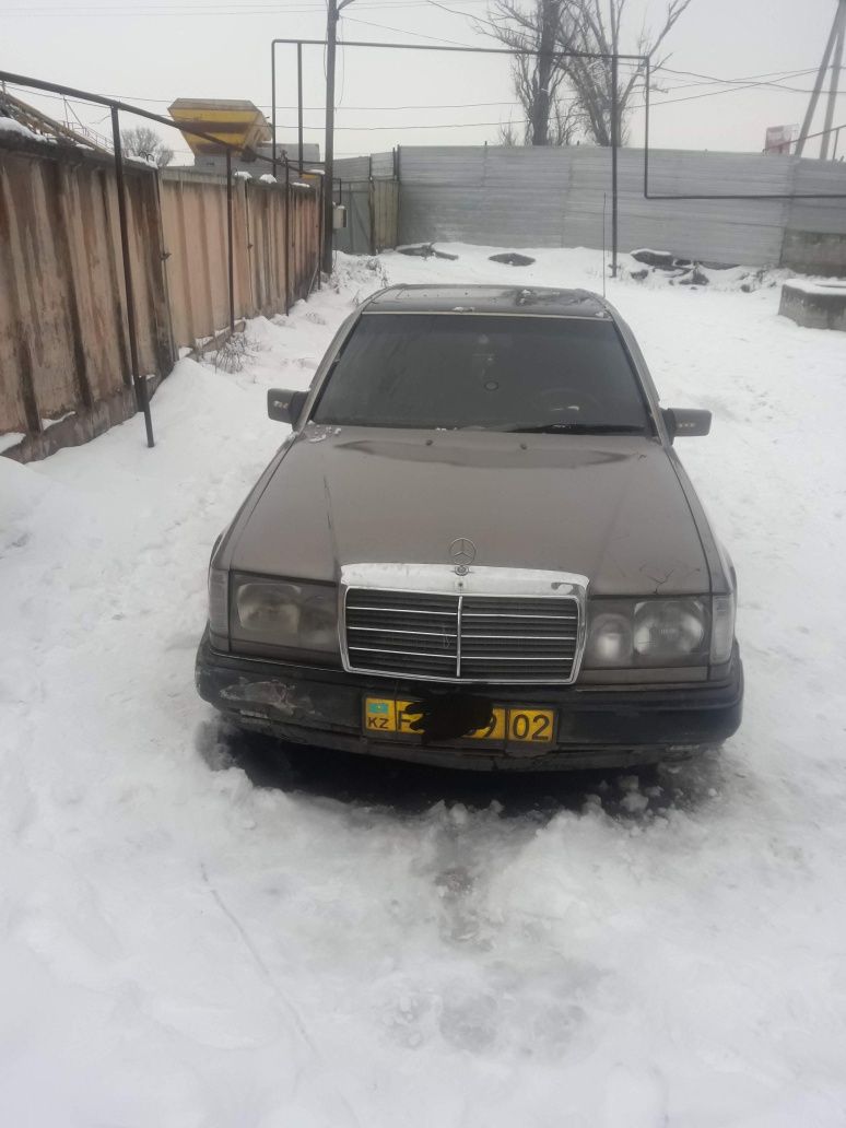 Мерседес 230 продам на запчасти