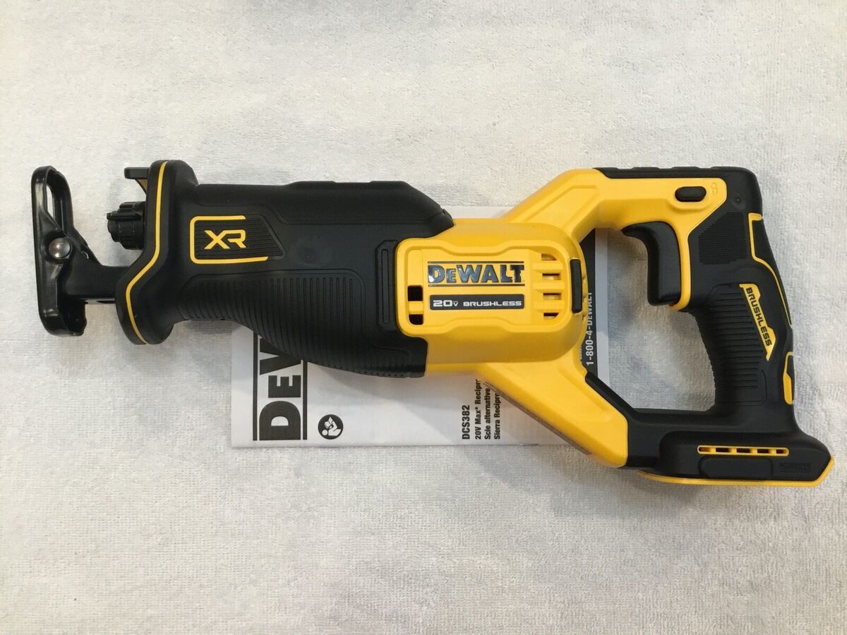 СРОЧНО (DCS382B) Dewalt сабельная пила