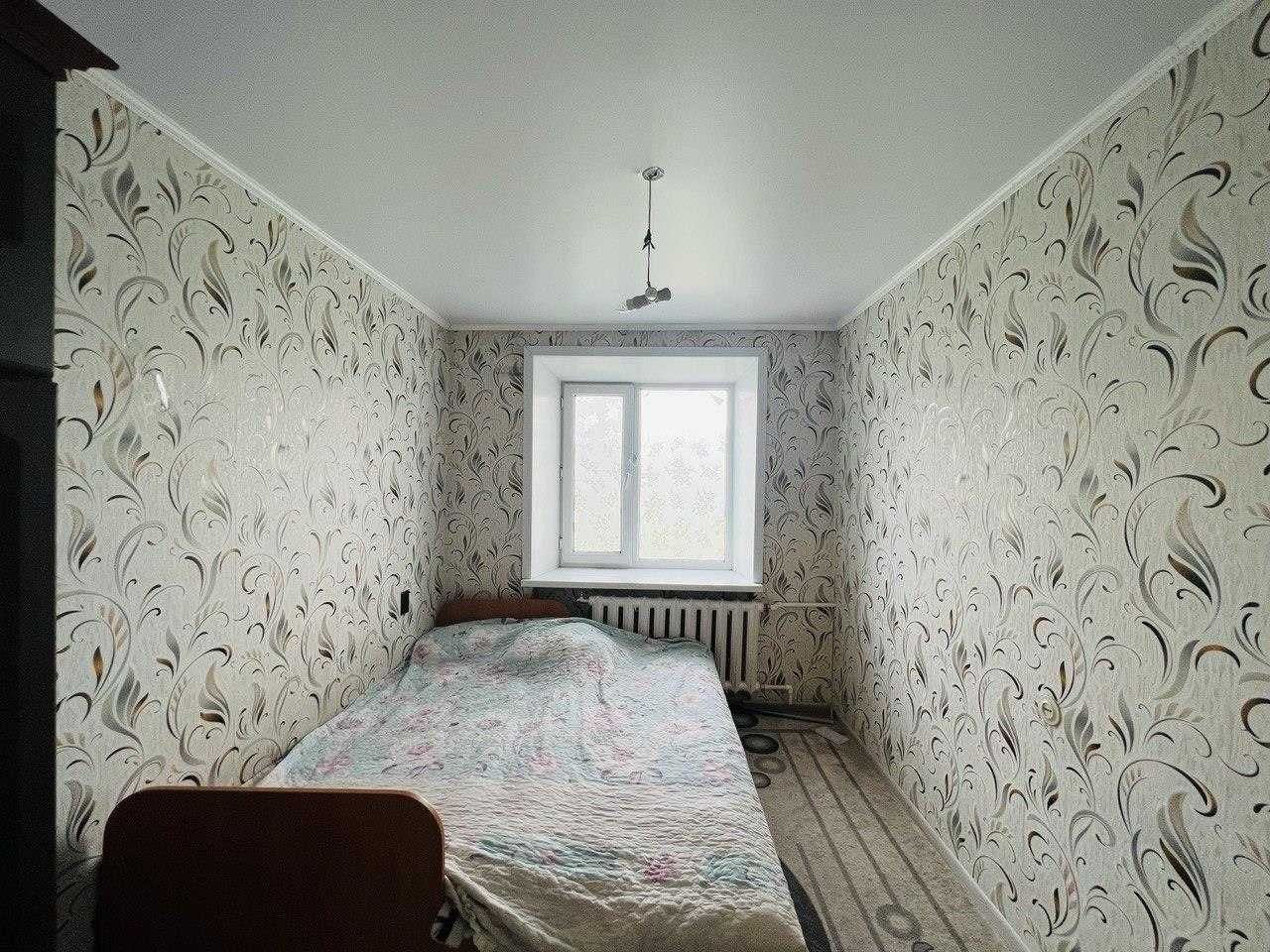 Продам 2х комн по Мира р-н 4 школы