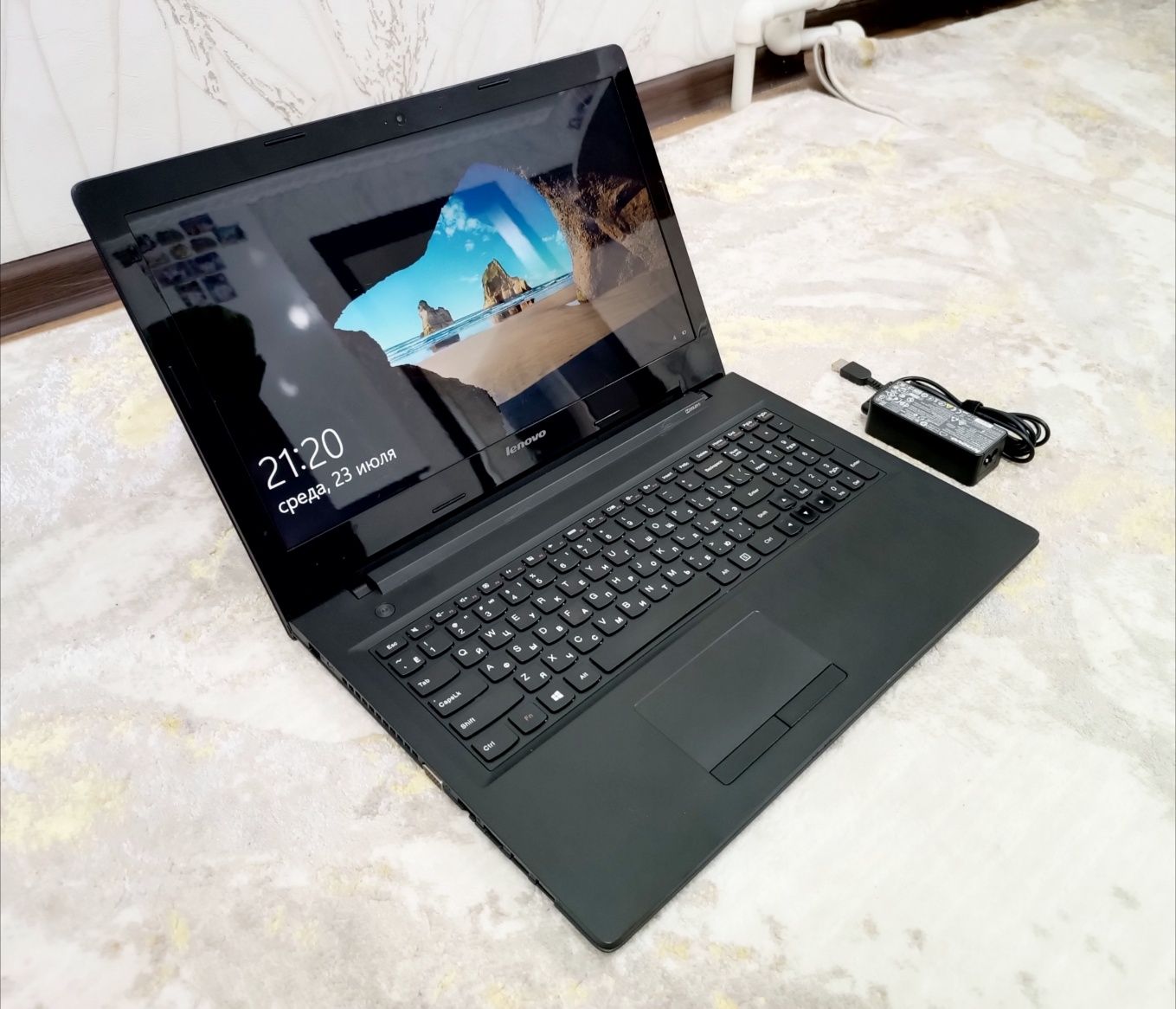 Notebook LENOVO Black Windows 10.