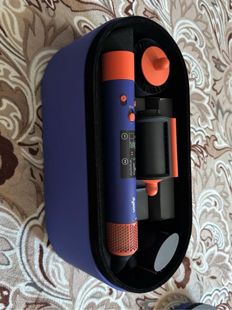 Dyson фен стайлер