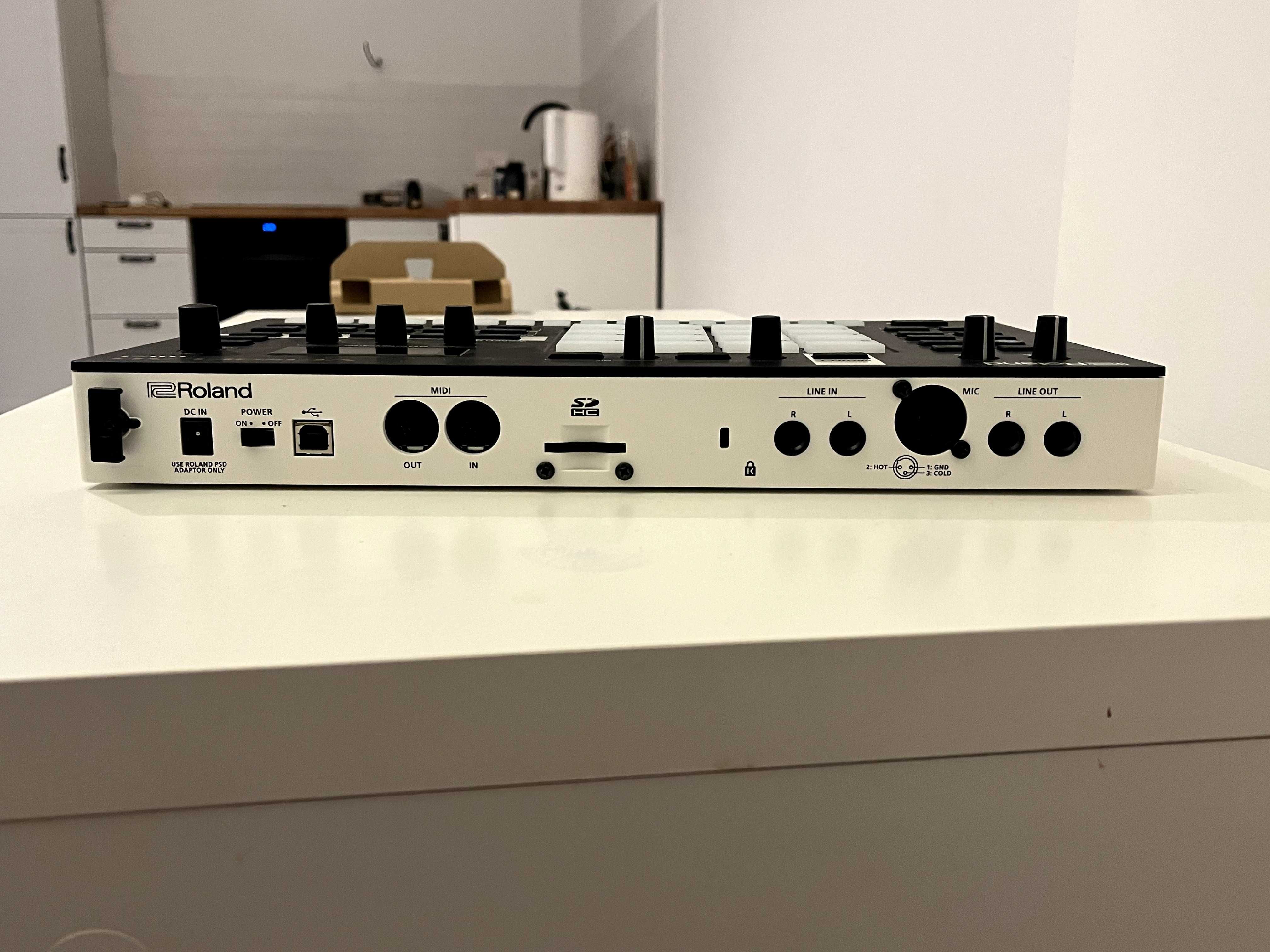 Roland MV-1 Verselab