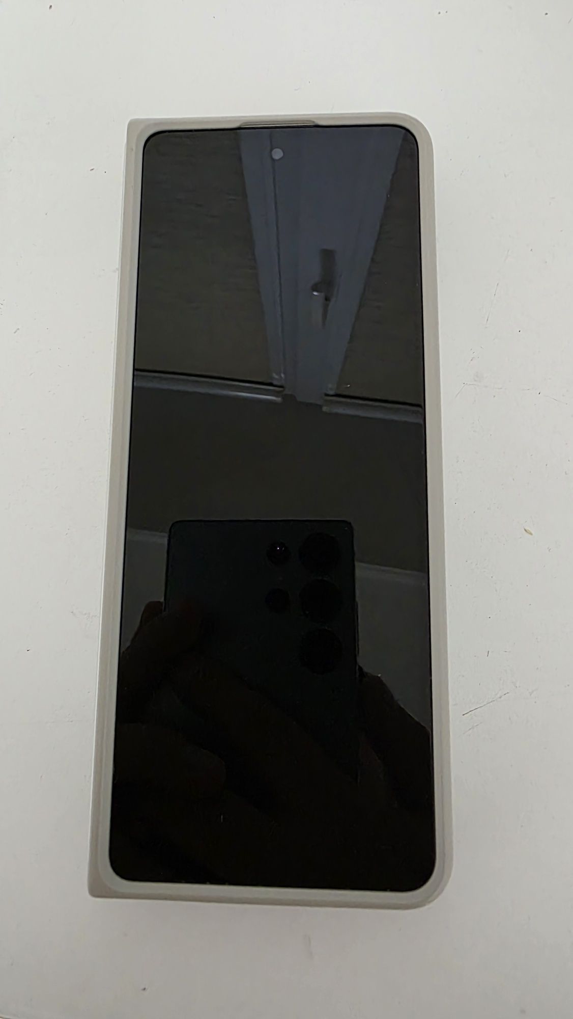 Galaxy Z Fold5 в отличном состоянии