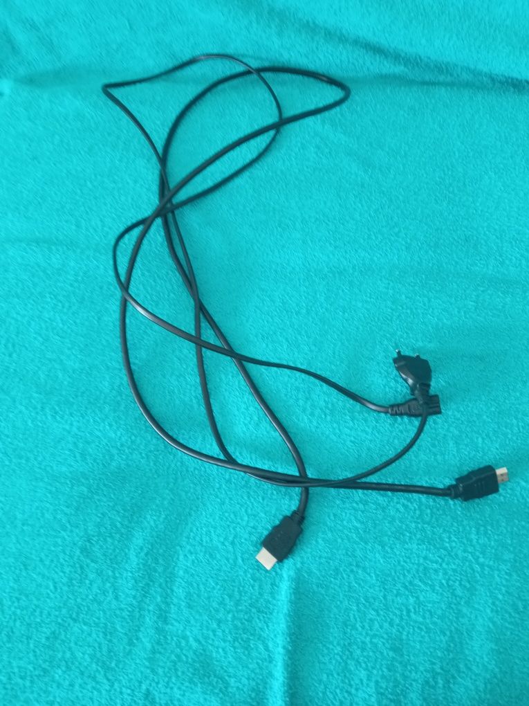 Продаю приставку Playstation 4 pro