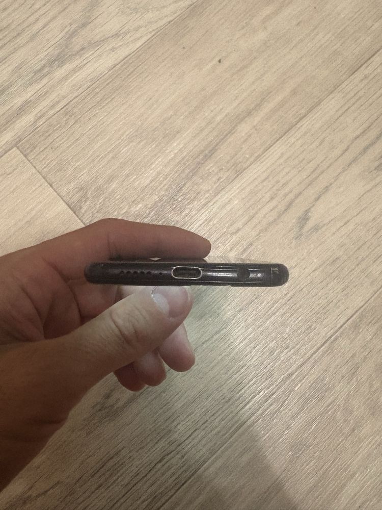 Продам Huawei p20 lite