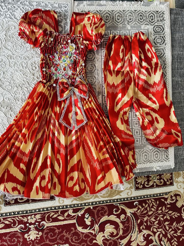 Уйгурский костюм