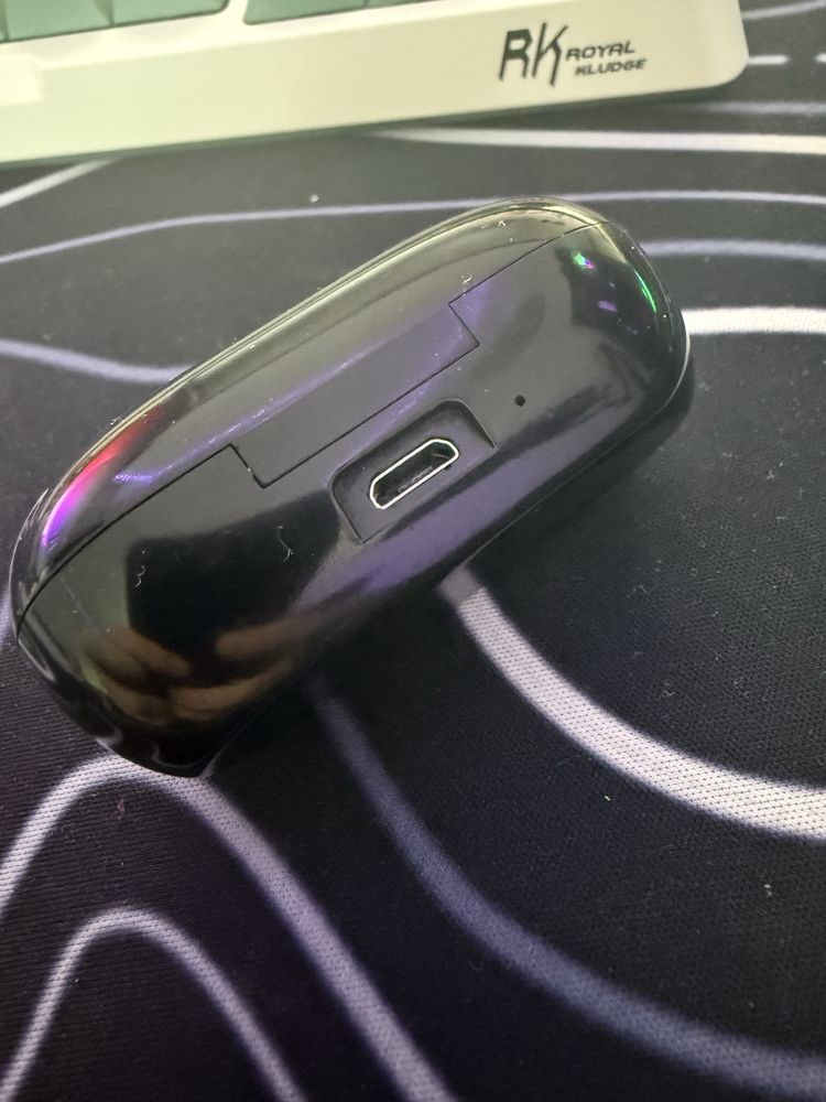 Продаю Bluetooth наушники Haylou
