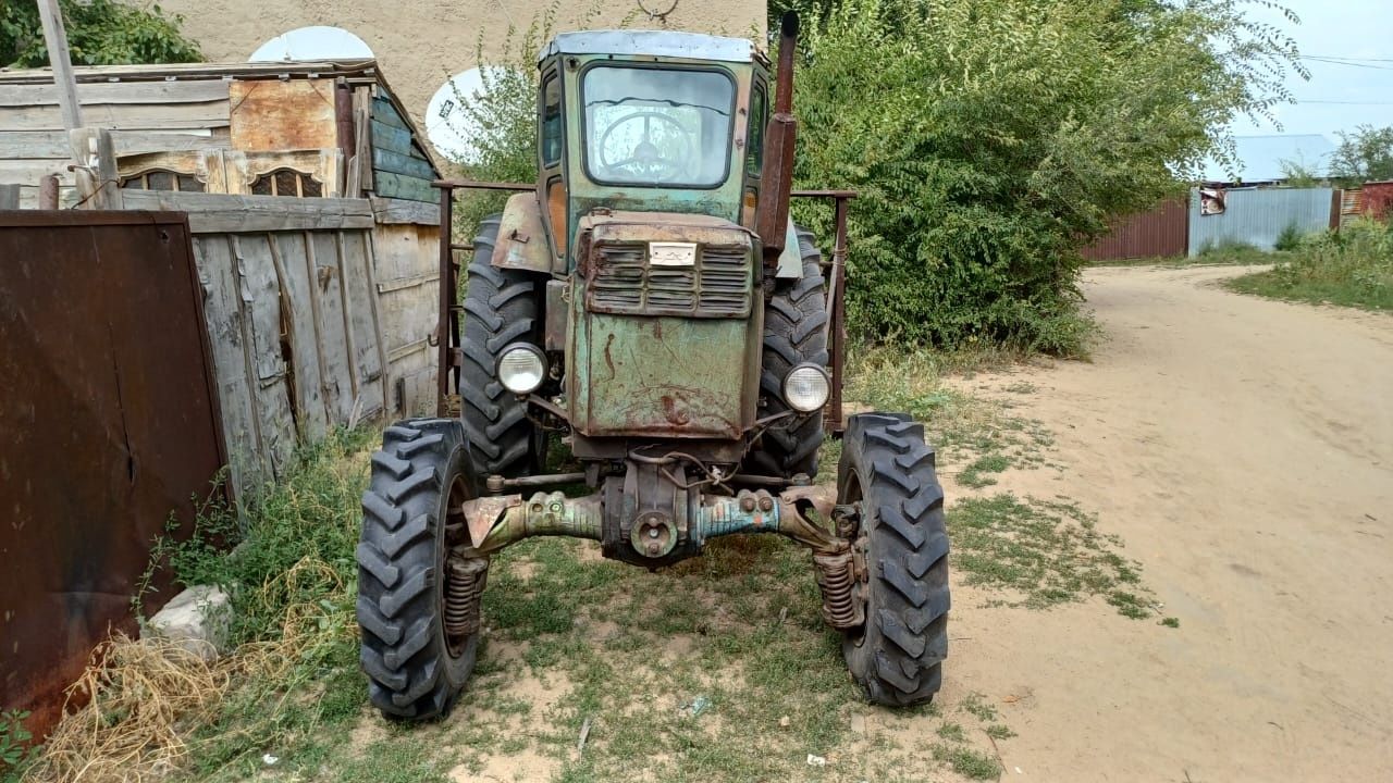 Продам трактор Т-40