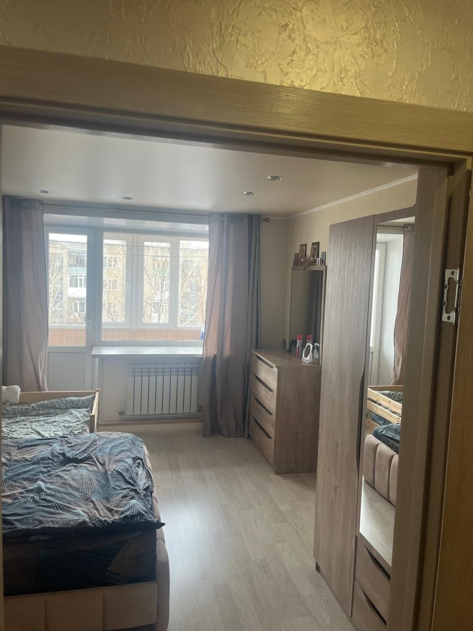 2 комн.кв -Обкомовкий  дом , рынок, 70 кв.м.