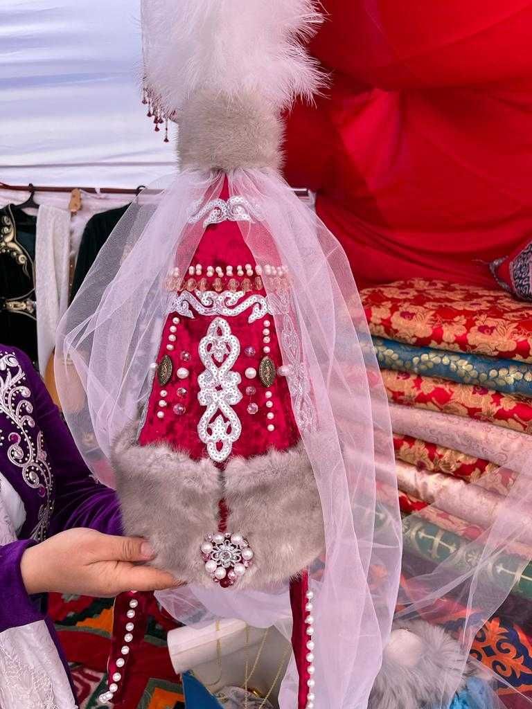 Юрта, стол, стулья, казан ошак,баннер, фотозона