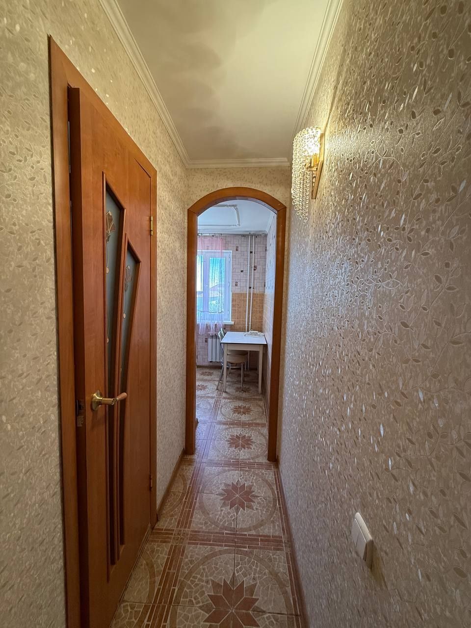 В центре города продаётся 2х комнатная пр. Алашахана 11 на 4 этаже