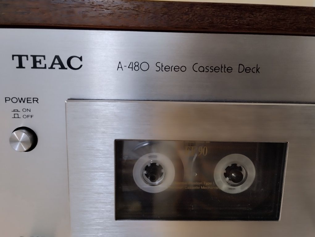 Магнитофон TEAC  A -480
