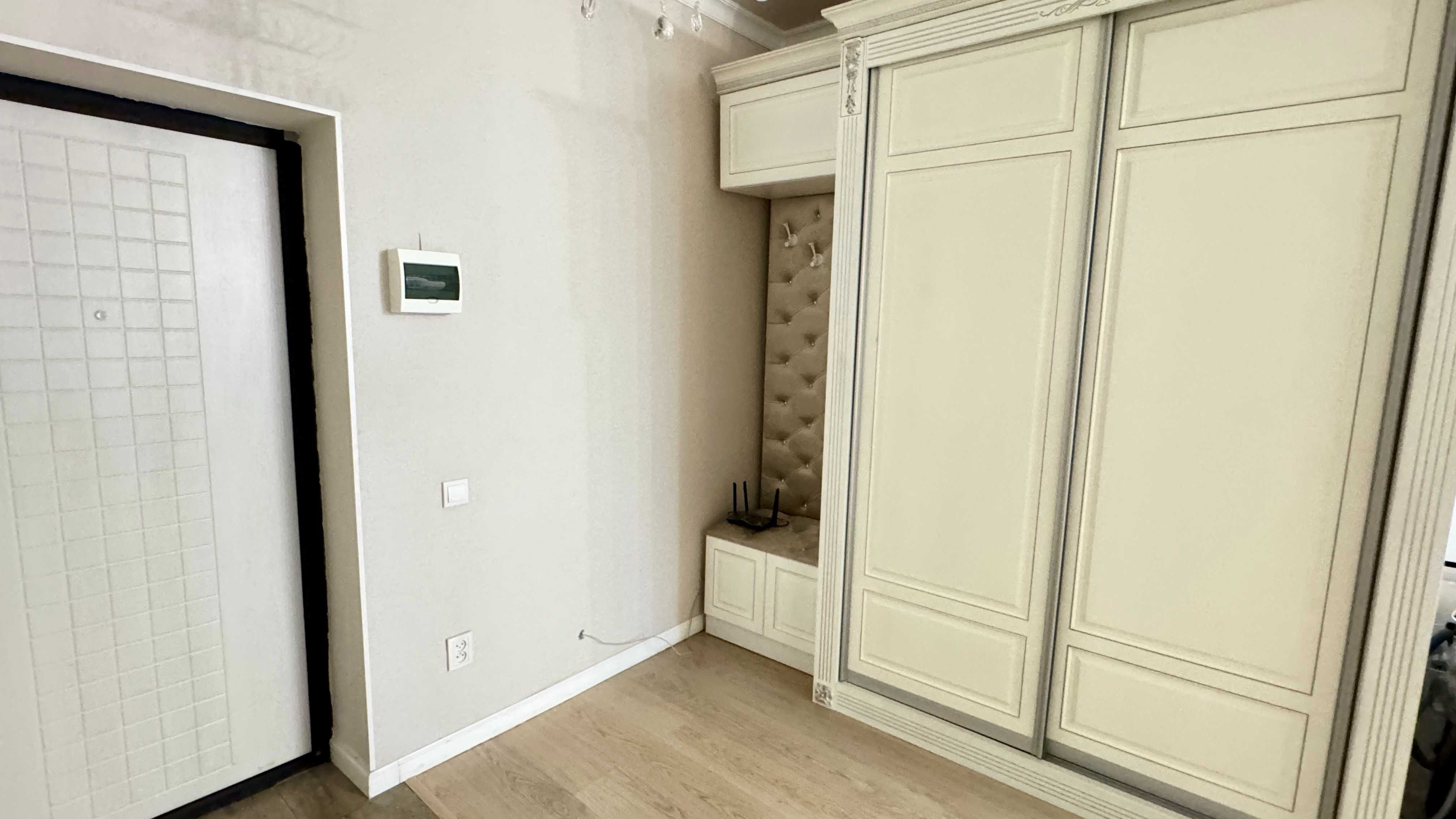 2-комнатная, свежий ремонт, 49 м², ЖК Varlamova, метро 5 мин!