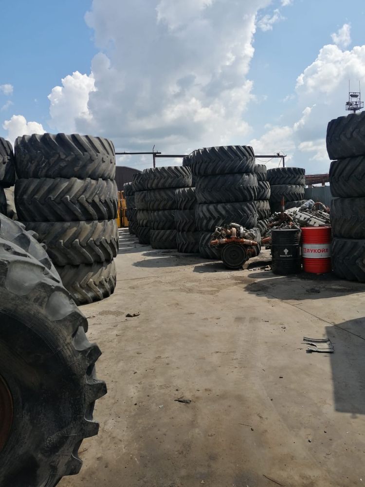 Продам резину на кировец К 701