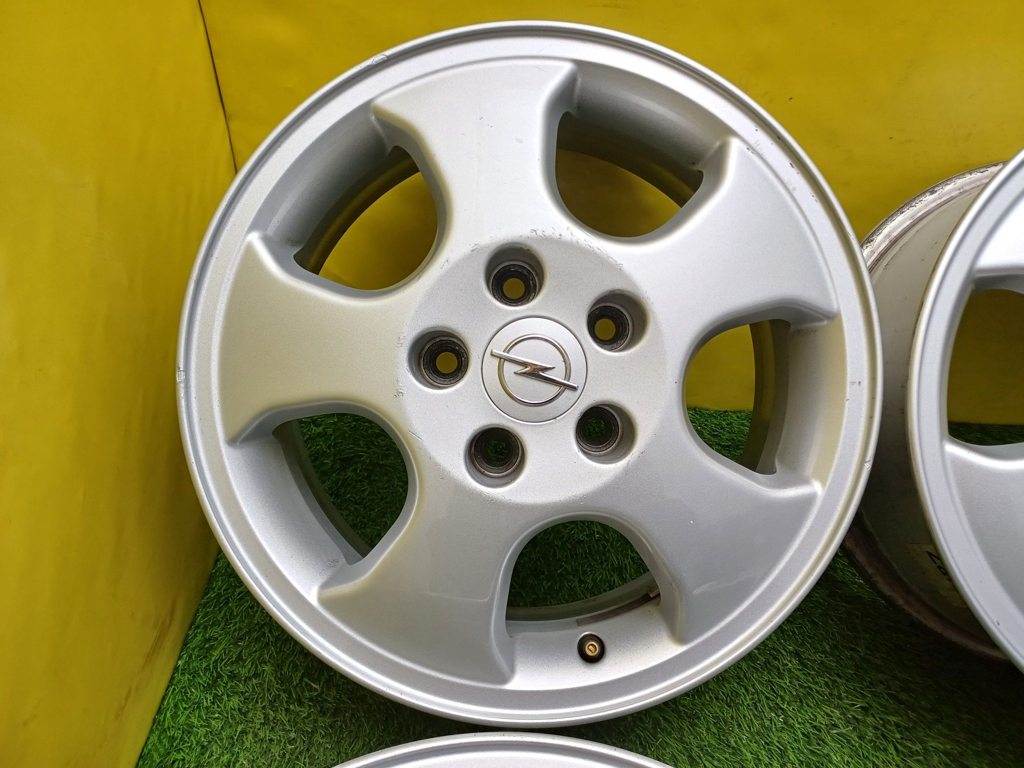 Диски R15 5×110 на Opel и другие.