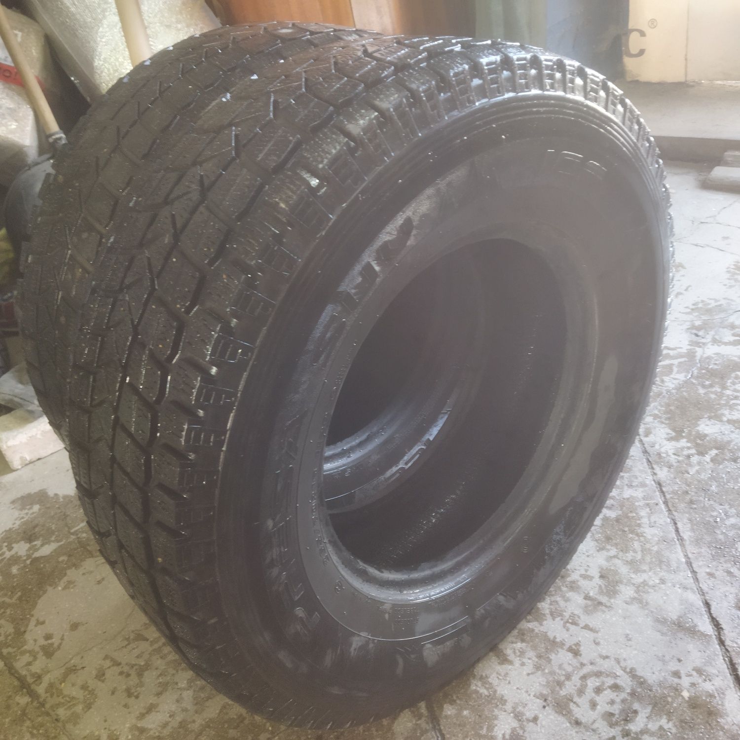 Шины зимние липучка 265/70/r16 б/у