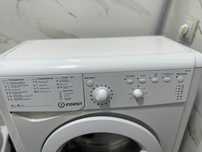 Автомат машинка Indesit