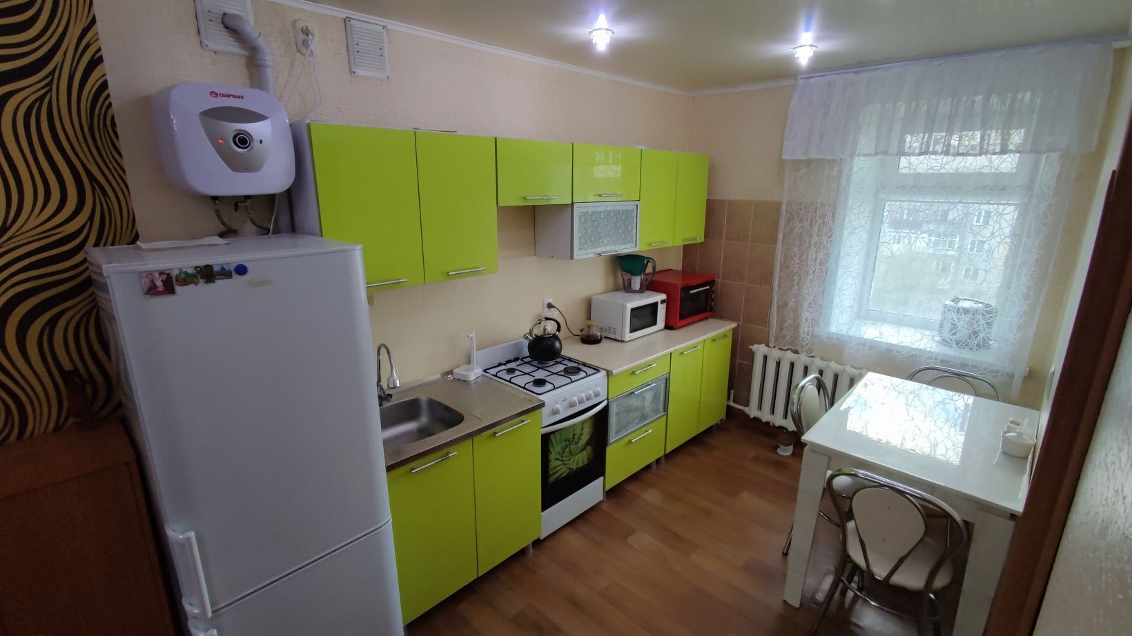 Продам 3 комнатную квартиру в центре