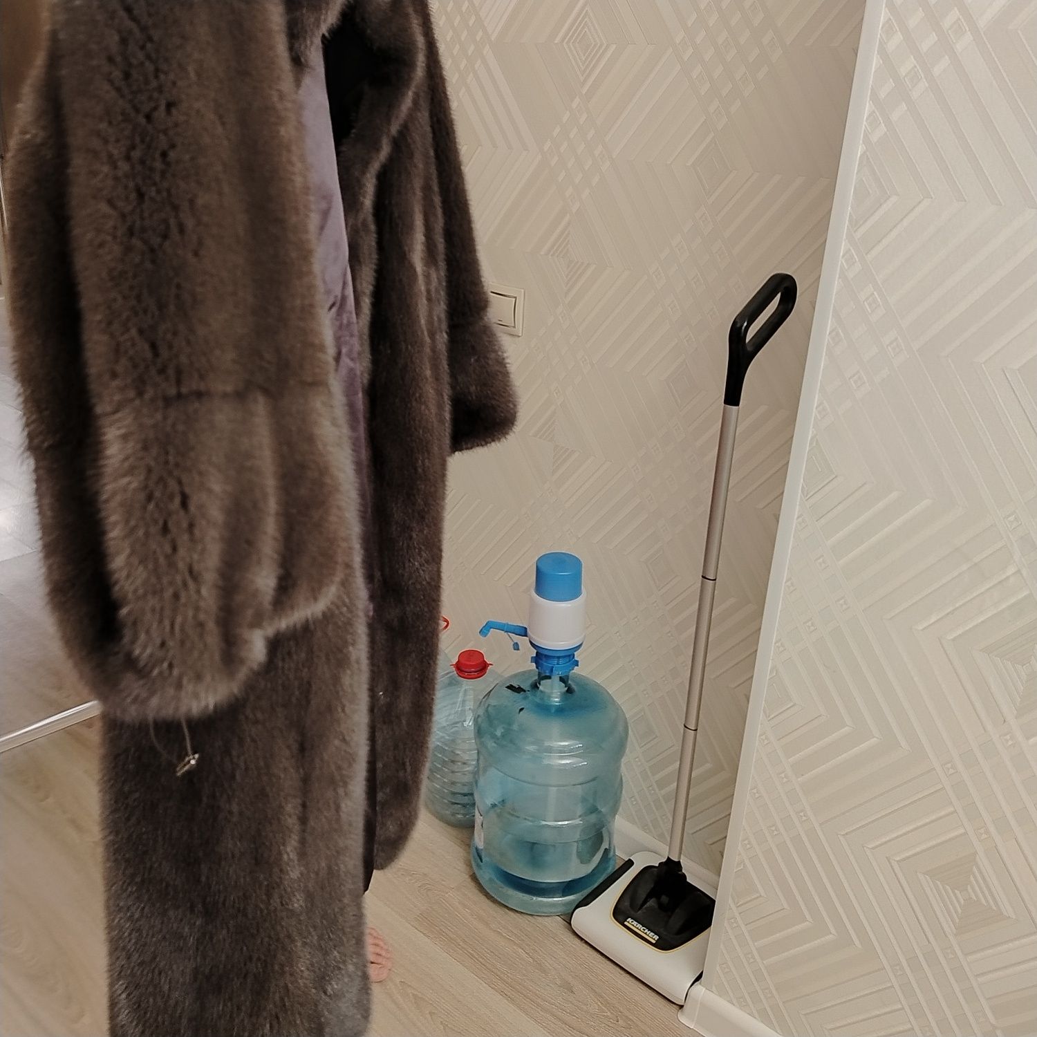 Продается Шуба женская в отличном состояний