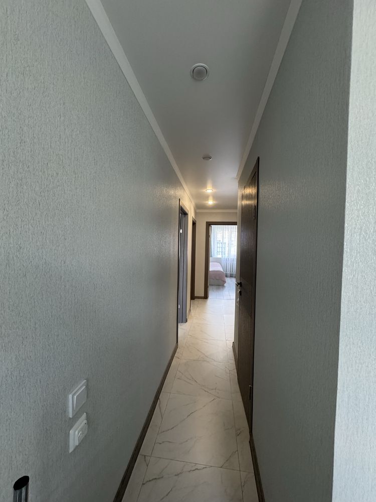 Продам 3 комнатную квартиру в центре