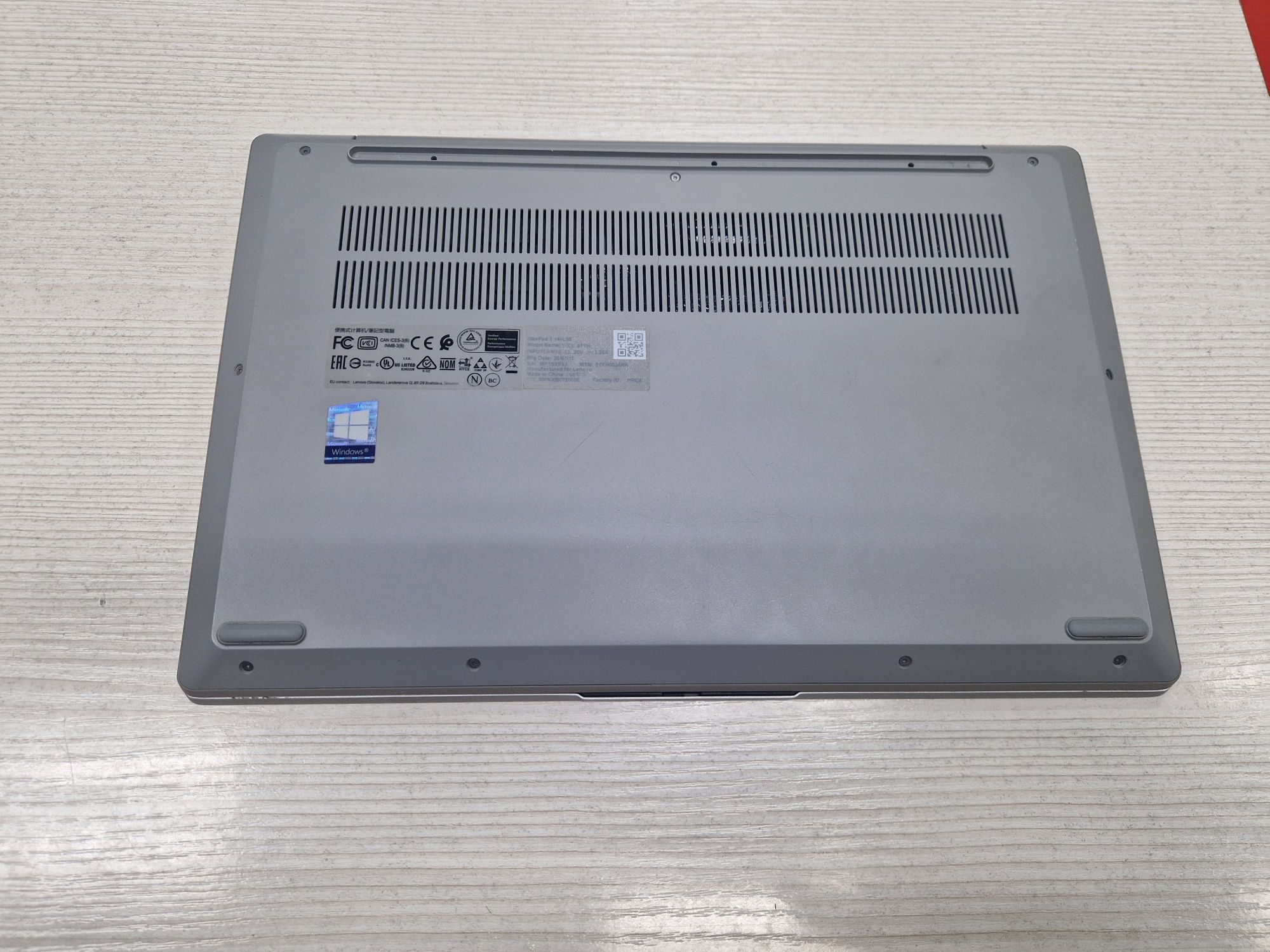 Ультрабук Lenovo (Core i5-10 Gen, 512 Gb SSD)