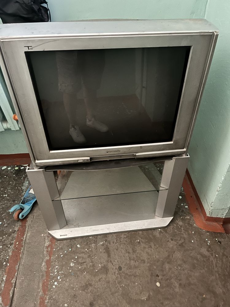 Продам телевизор