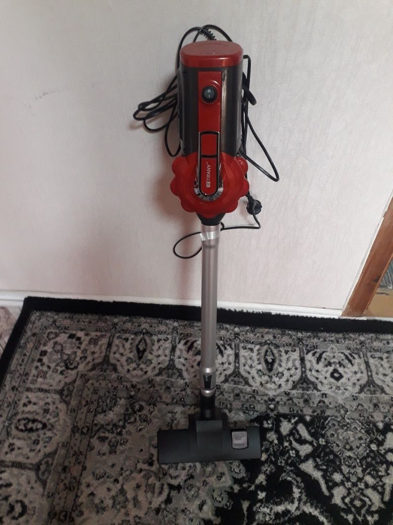 Продам верикальный пылесос