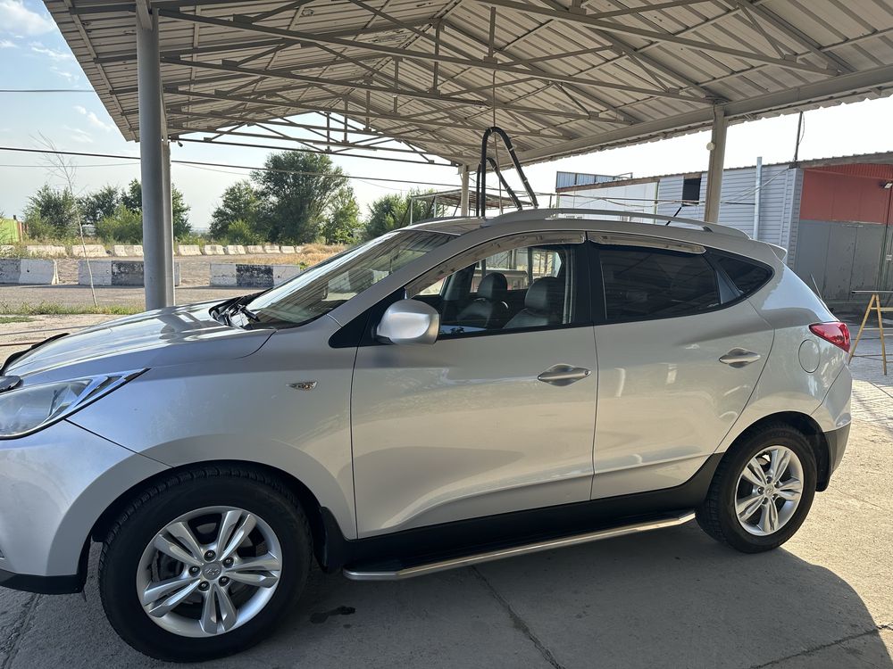 hyundai tucson 2010