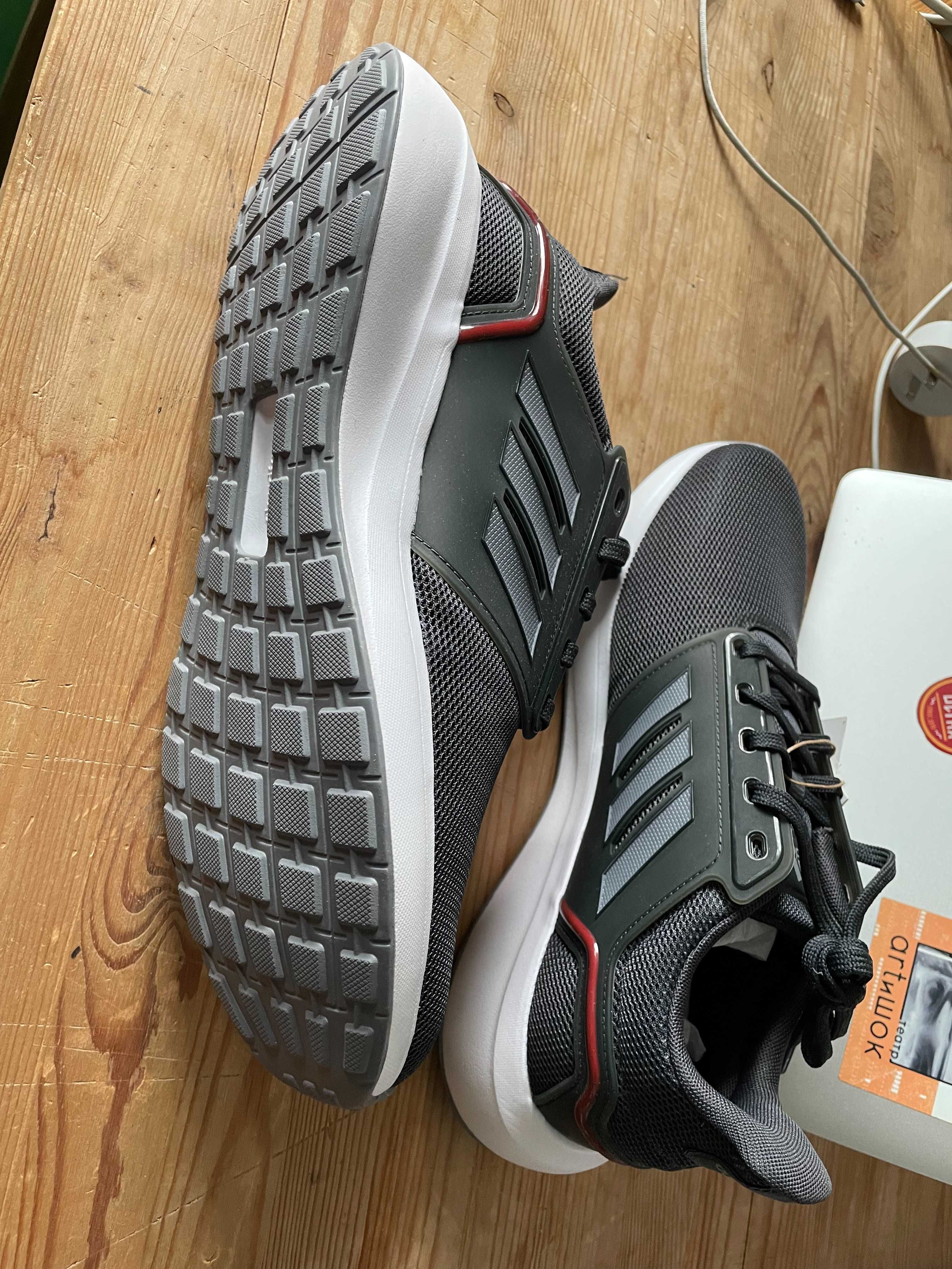 Кроссовки беговые Adidas EQ19 Run, р. 44 европейский