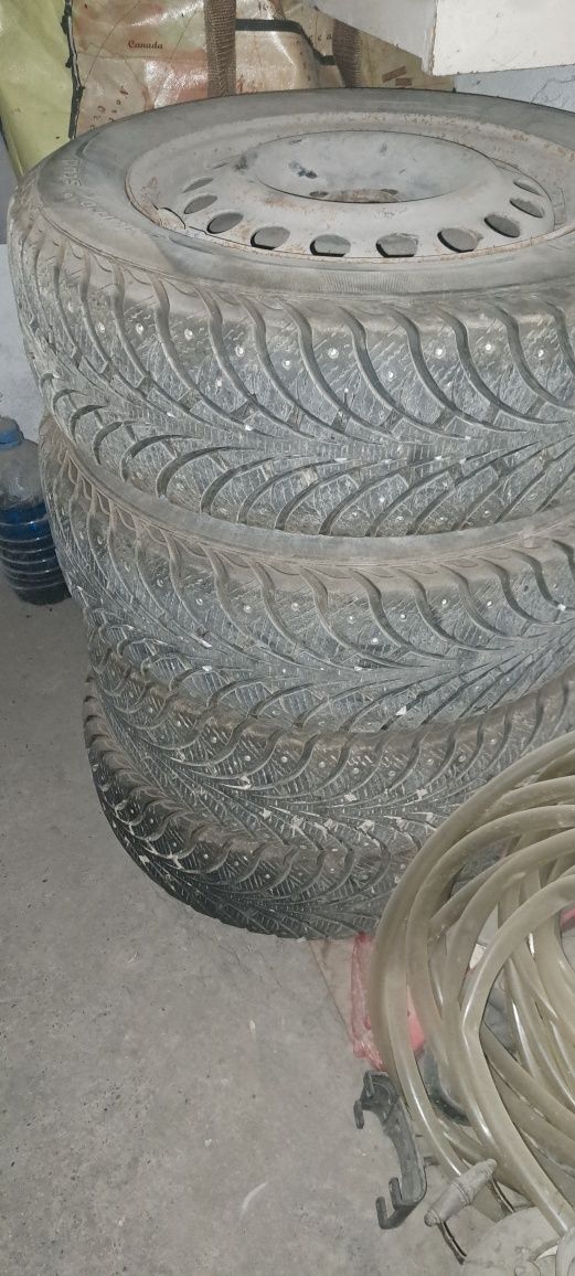 Продам колеса зимние