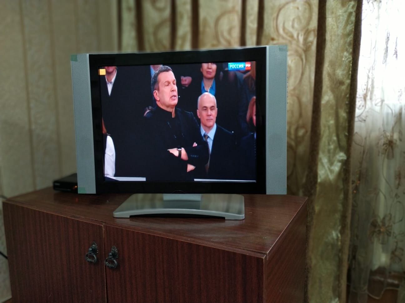 Продаю телевизор