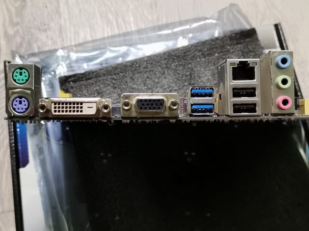 Продаю мат пл socket 1150 Asus h81m-k, процессор i3 4150, Озу 4 гб