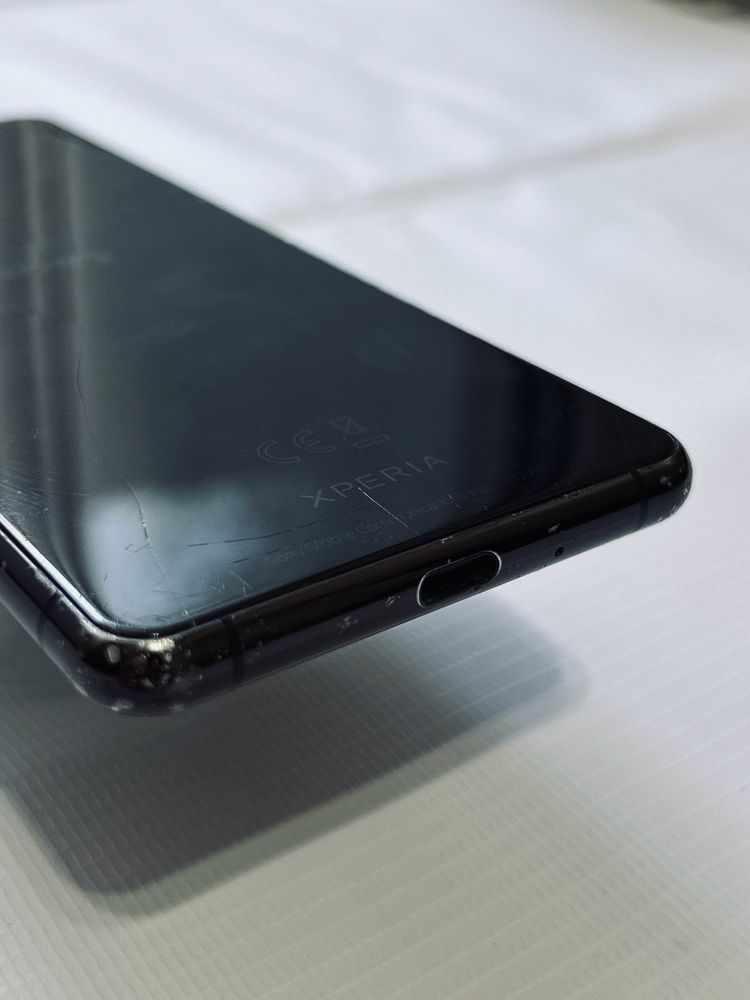 Sony Xperia 5 II (на запчасти или восстоновление)