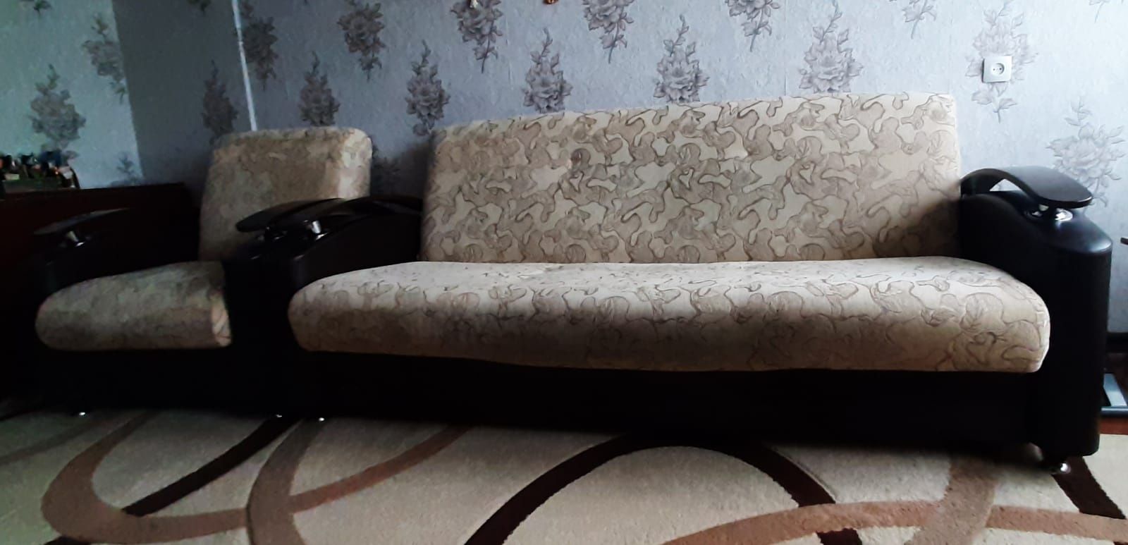 Продам диван и кресло